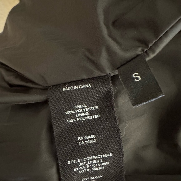 Theory Rain coat - Picture 6 of 7